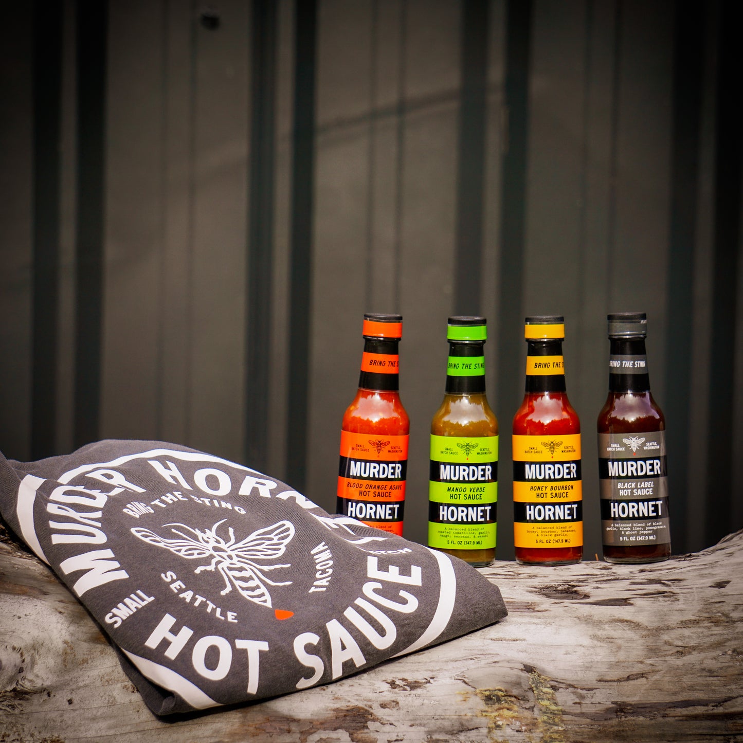 Murder Hornet Tee (Pepper)